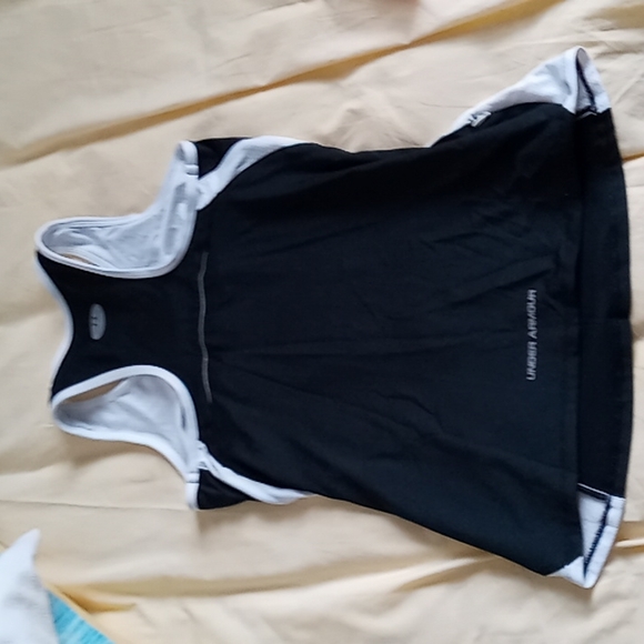 🔥Sale $15.🔥Bundle of 2 Athletic Tank Tops Black and Pink Size Small - Picture 6 of 13